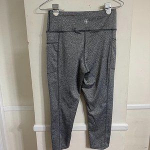 AV.Atlhetic Leggings‎ with pocket size S